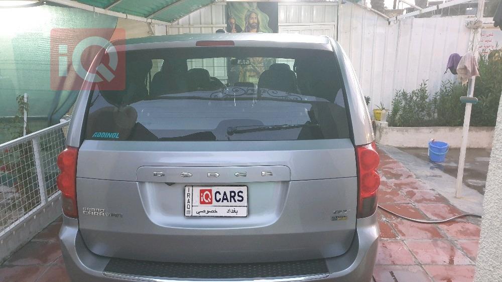 دودج جراند كارافان